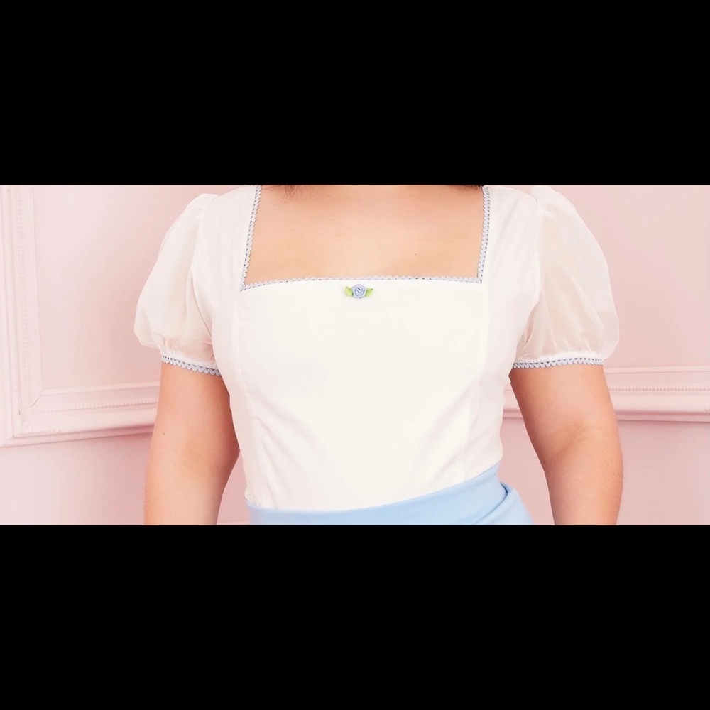 White plus sized crop top
